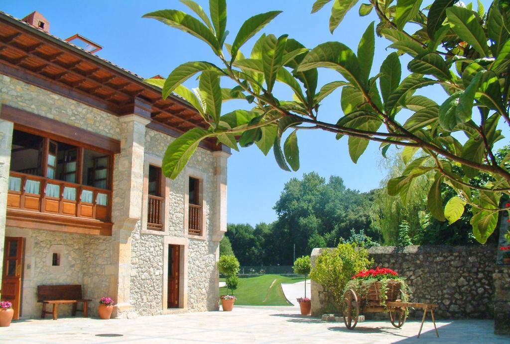 Hotel Aldama Golf Quintana de Llanes Ngoại thất bức ảnh
